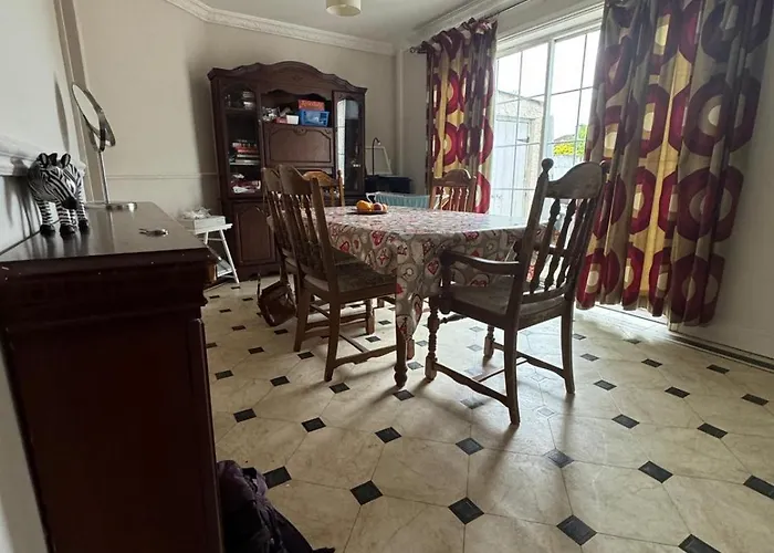 Nice Double Near Omni Shopping Δουβλίνο